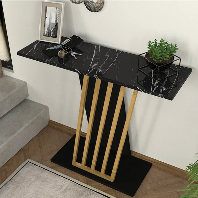 Consolle ingresso effetto marmo nero con struttura nera e dettagli oro Gravity