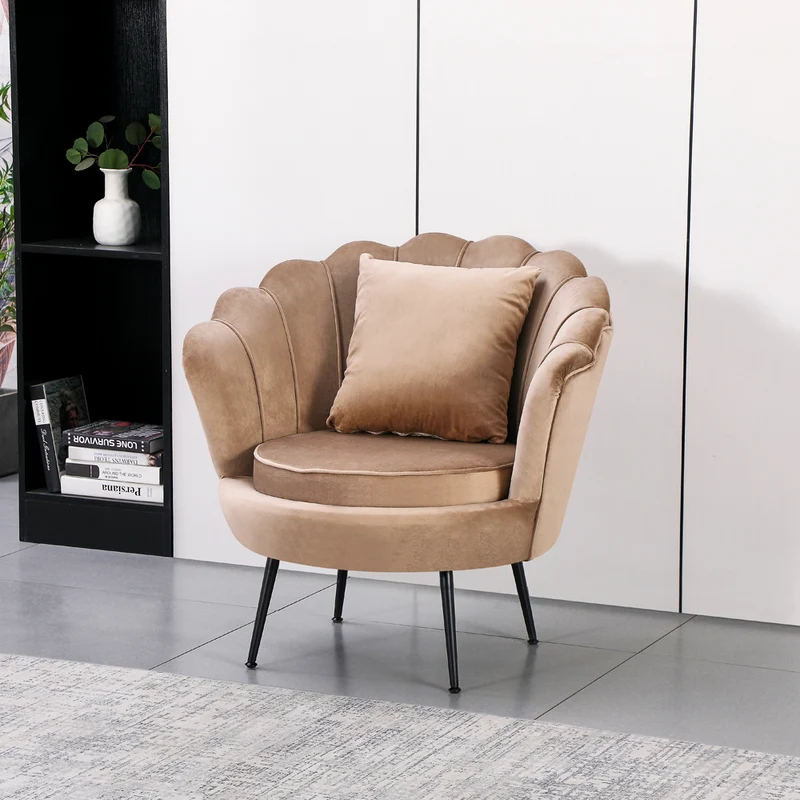 Poltrona a conchiglia in velluto beige Orel