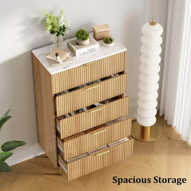 Commode à 5 tiroirs blanche / marbre et bois – Panneau cannelé, pour 1 personne