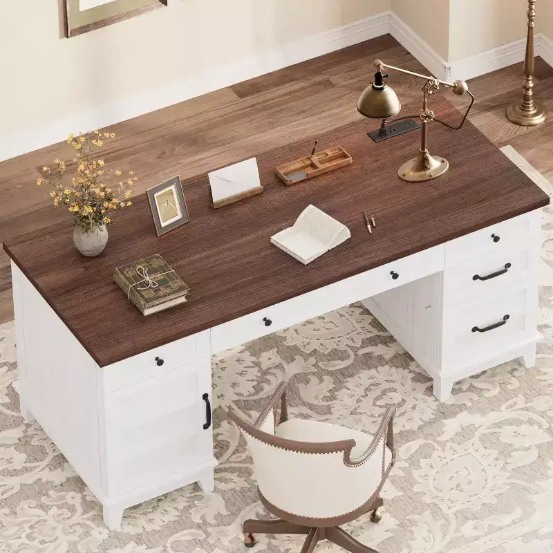 Bureau de direction de 152 cm avec tiroirs, bureau d'ordinateur avec station de charge, bureau d'écriture en bois pour étude, table de conférence pour salon
