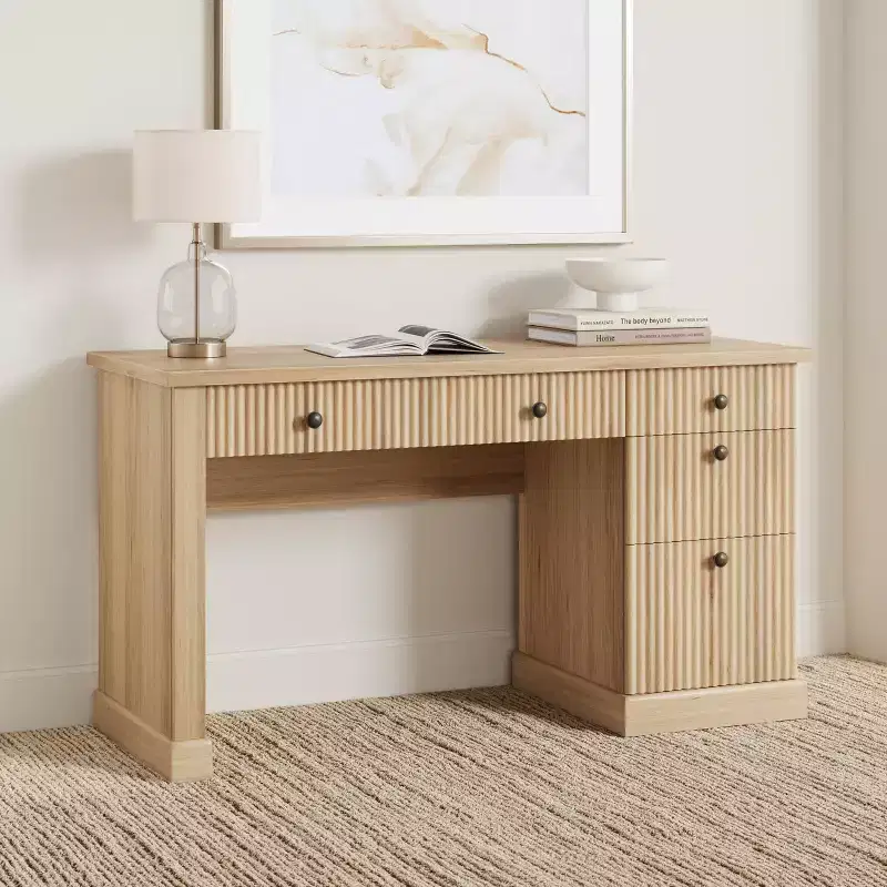 Meuble de rangement de bureau cannelé, bureau de direction moderne de 54 po avec station de recharge, bureau d'ordinateur en bois avec tiroirs classeurs pour bureau d'étude