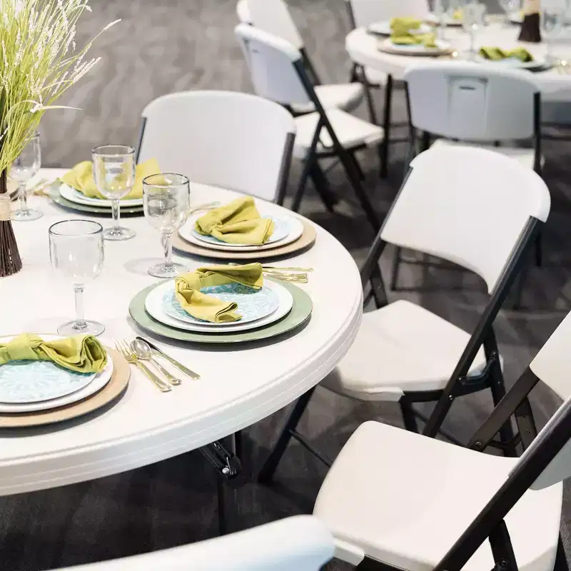 Ensemble table et chaises rondes Lifetime de 60 pouces