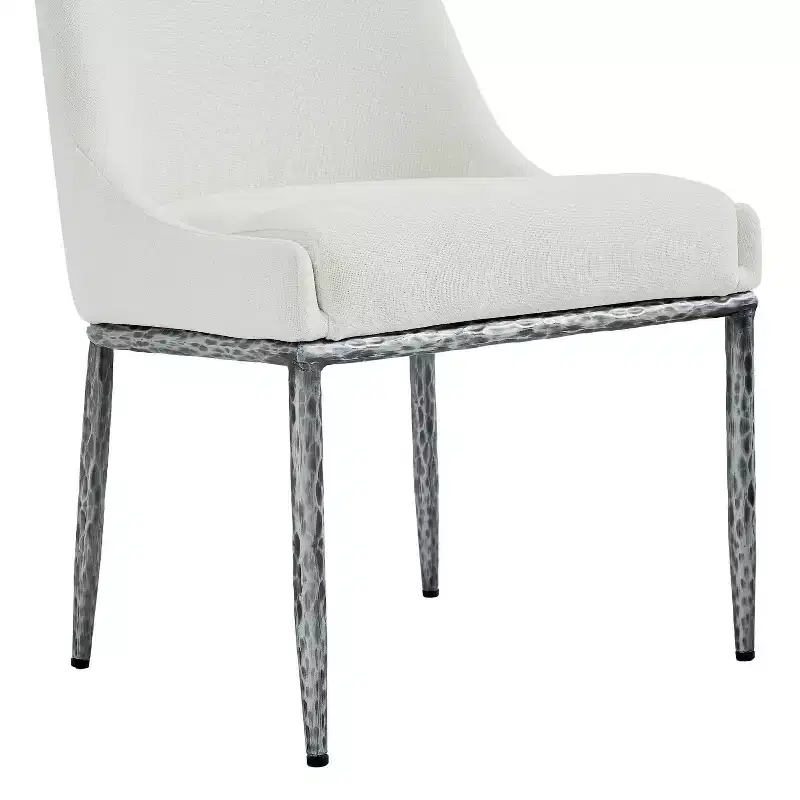 Christopher Knight Home Valeska, ensemble de 5 pièces : table à manger en pierre frittée forgée à la main, style industriel de luxe, avec chaises de salle à manger rembourrées.