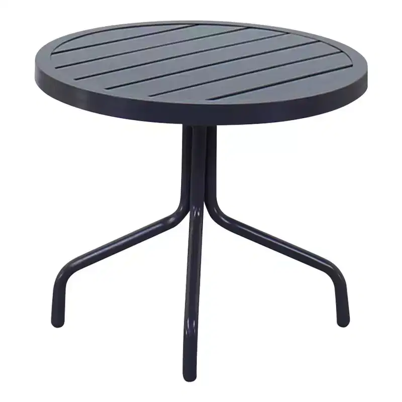 Ensemble de chaises longues de jardin 5 pièces Courtyard Casual Santa Fe avec ottomans Comprend deux chaises longues inclinables et deux ottomans et une table d'appoint