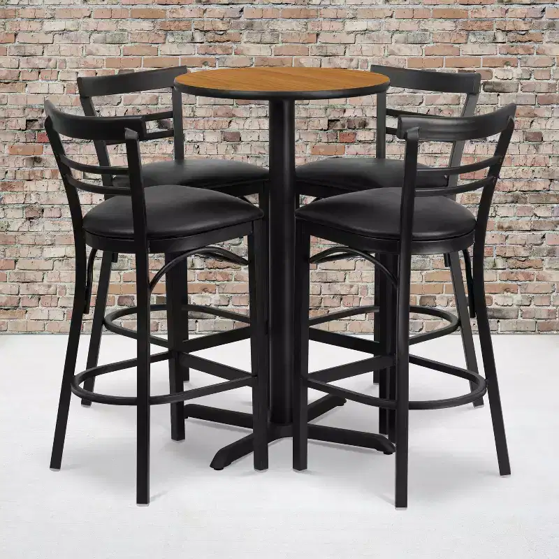 Ensemble table ronde stratifiée 24 pouces Flash Furniture avec piètement en X et 4 tabourets de bar en métal à dossier échelle à deux lattes