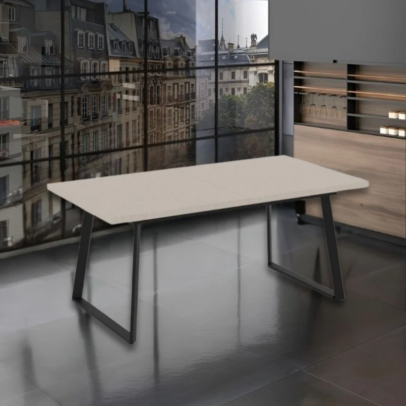 Tavolo allungabile con piano colore cashmere e gambe metallo nero 170x90 cm - Zaira