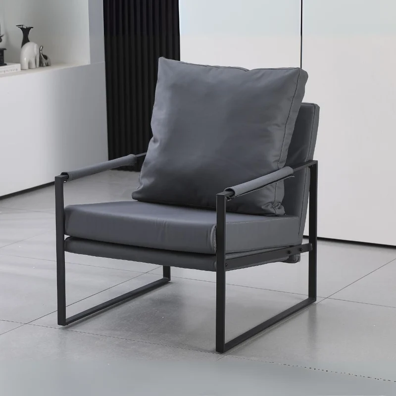 Poltrona in ecopelle grigio scuro e struttura in metallo nero - Gimmy