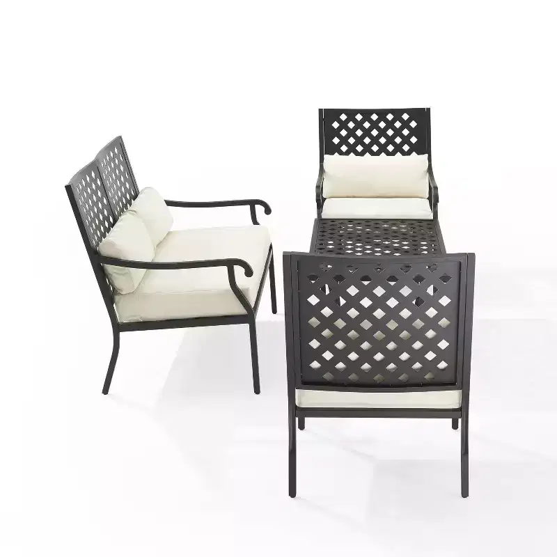 Ensemble de conversation d'extérieur Alistair 4 pièces en acier crème/noir mat - Crosley : Salon de patio résistant aux intempéries avec table basse