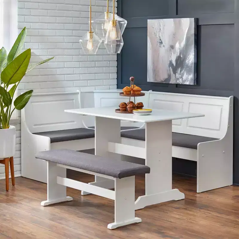 Ensemble de salle à manger Buylateral 3 pièces Polly Farmhouse avec banquette d'angle et table en bois massif