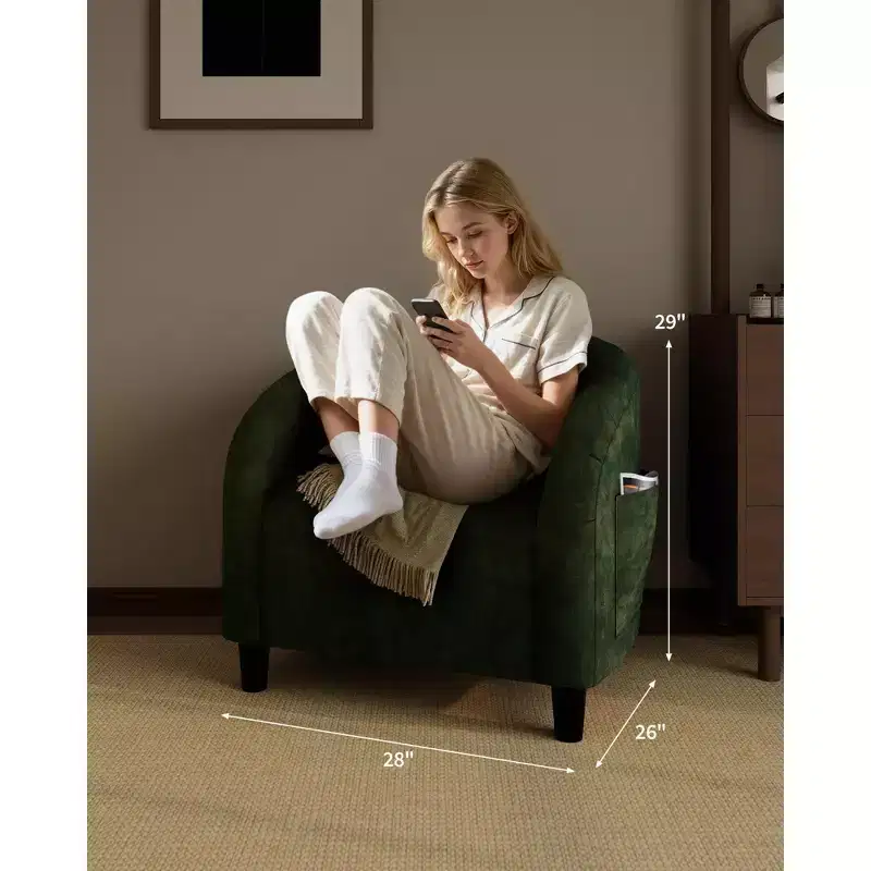 Fauteuil club 28 en velours avec dossier en U, accoudoirs incurvés et assise rembourrée douce pour salon et chambre