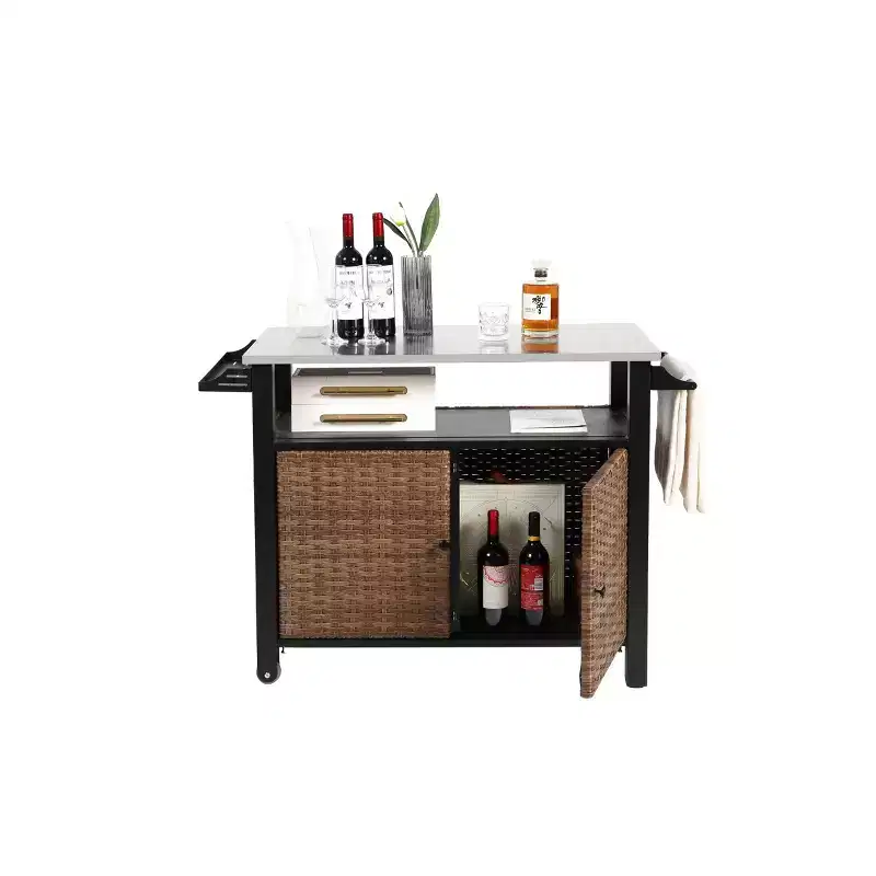 Chariot de bar d'extérieur en osier avec plateau en acier inoxydable, armoire de rangement et roulettes, table de service de patio pour jardin ou piscine