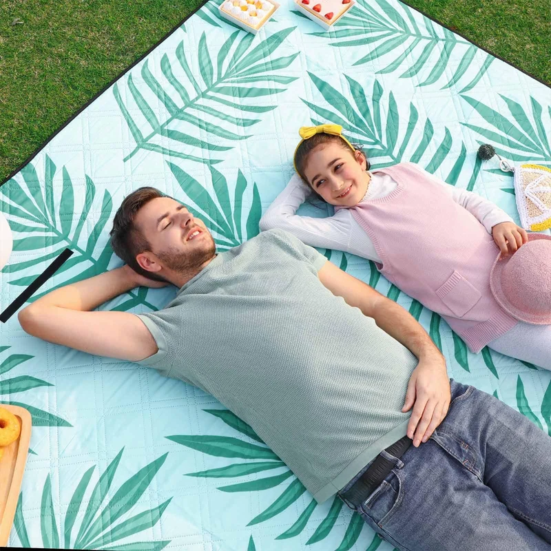 Couverture de pique-nique 200 x 200 cm tapis de plage pour camping parc cour extérieur surface imperméable lavable en machine pliable motif fougère et bleu 12_0001565
