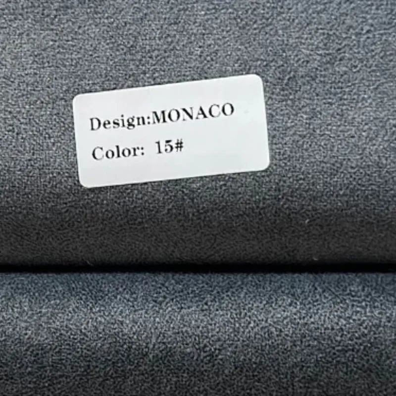Poltrona rivestita in tessuto colore grigio monaco 15 e struttura in legno - Ebro