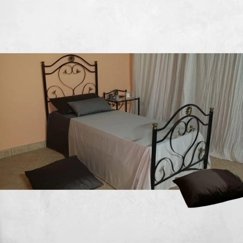 Letto singolo in ferro battuto colore nero e oro - Ginestra