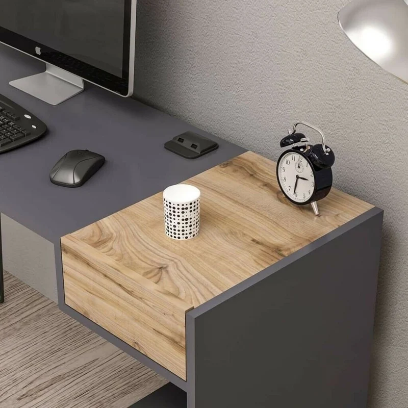 Scrivania in legno 121x76H cm con porte usb colore antracite e noce - Candy