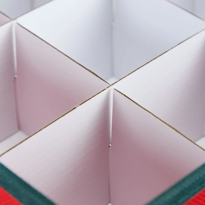 Boîte de rangement spacieuse pour boules de Noël 30 x 30 x 60 cm avec séparateurs ajustables en tissu rouge 13_0016201